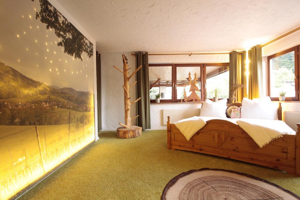 Luxus Appartement Schwarzwald Bei Freiburg 4 Schlafzimmer Sauna Solden Bilik gambar