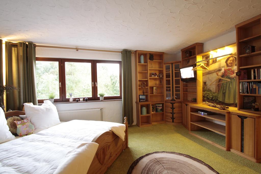 Luxus Appartement Schwarzwald Bei Freiburg 4 Schlafzimmer Sauna Solden Bilik gambar