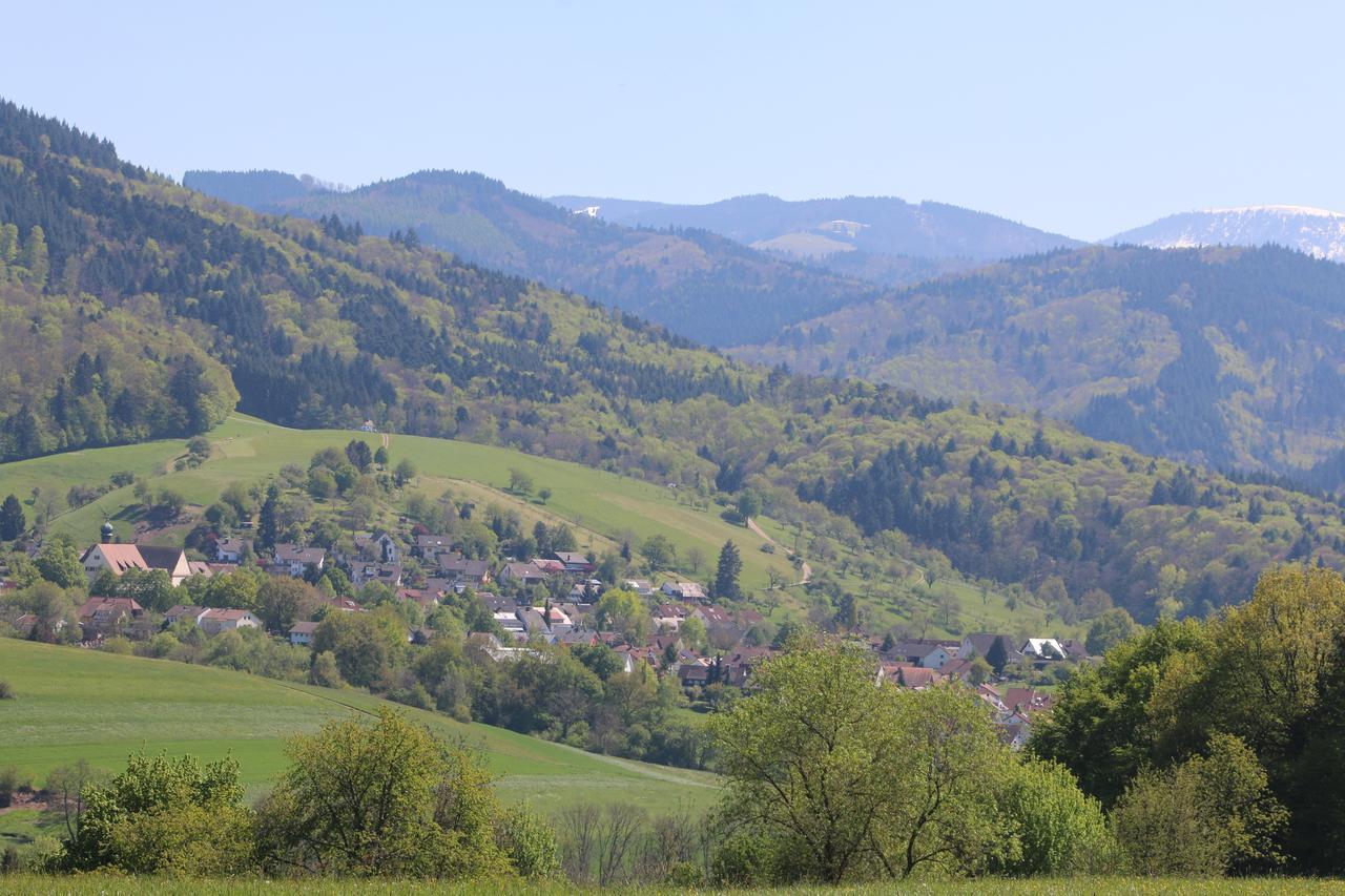 Luxus Appartement Schwarzwald Bei Freiburg 4 Schlafzimmer Sauna Solden Luaran gambar